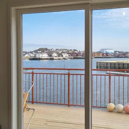 Two-story With Private Deck * Ballstad