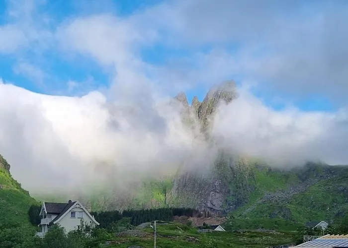 Lägenhet Two-story With Private Deck