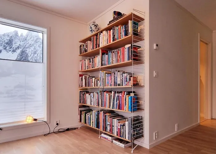 Two-story With Private Deck Ballstad